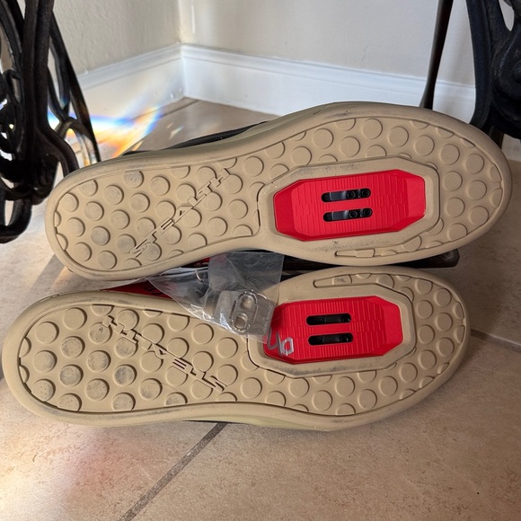 Adidas New Five Ten Hellcat mountain bike shoes Men’s Size 14 - Picture 4 of 5